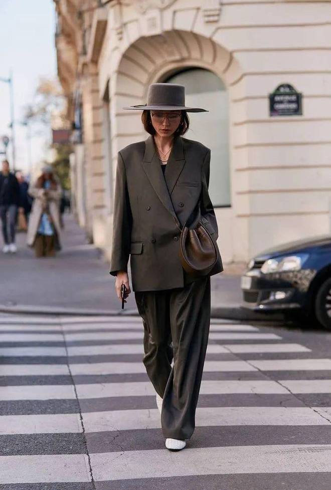 建议大家：西装外套别搭西裤！这样穿才更好看吸睛时髦精都爱穿(图3)