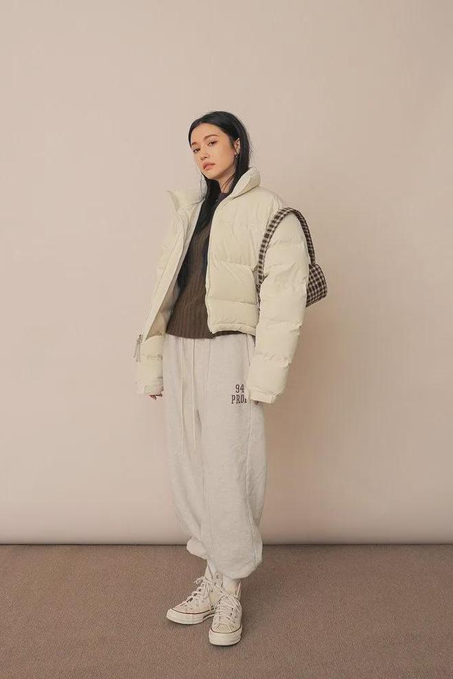 2024「羽绒服」流行趋势最火的8件都在这了！(图9)