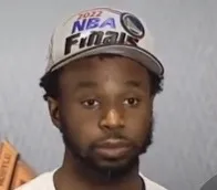 九游体育网站：有没有会西装搭配的哥们(图5)