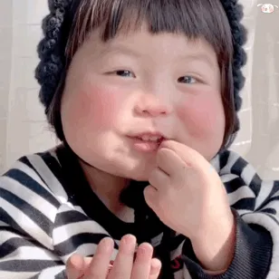 九游体育网站：有没有会西装搭配的哥们(图8)