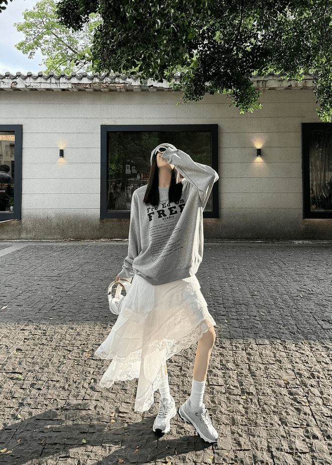 早秋时尚秘籍：卫衣、小西装、短风衣——解锁秋日百搭新风尚(图4)