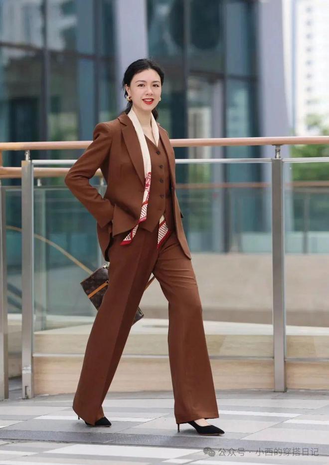 太喜欢这位40岁博主了穿搭优雅又高级值得每个中年女性学习(图8)