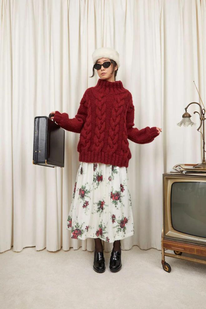 九游体育：TannerFletcher2024秋冬系列格纹图案的直线线条(图26)