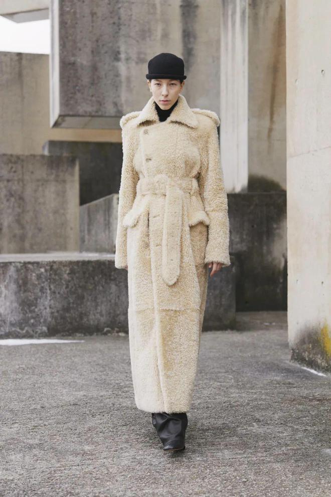 PetarPetrov2024秋冬系列沉稳低调(图12)