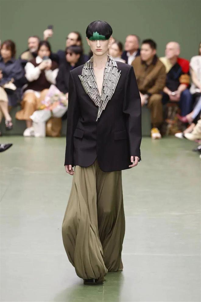 Loewe2024秋冬系列风景自然(图9)