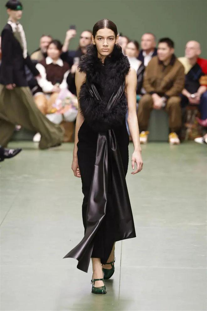 Loewe2024秋冬系列风景自然(图31)