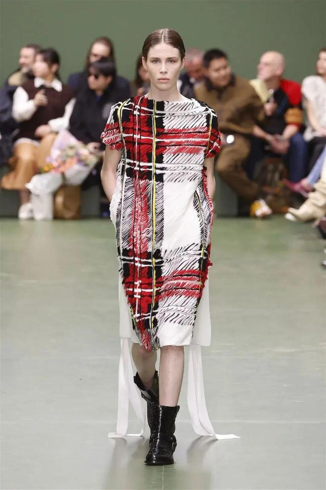 Loewe2024秋冬系列风景自然(图46)