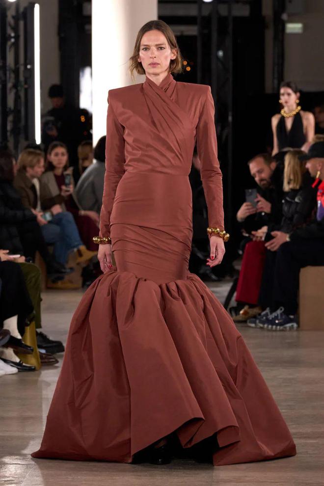 Patou2024秋冬系列经典波点简约时尚(图22)