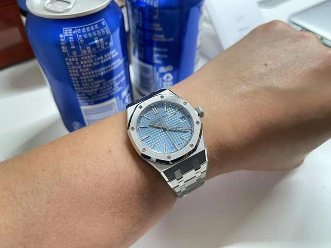 2024年戴得最多的表！拥有无数手表的他们选出了这12块“最佳日用表”(图14)