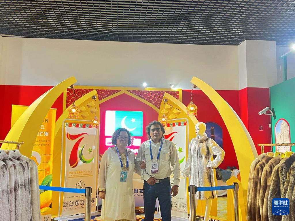 卡拉奇遇上大理：一对巴中夫妻的跨国情缘_新华网(图1)