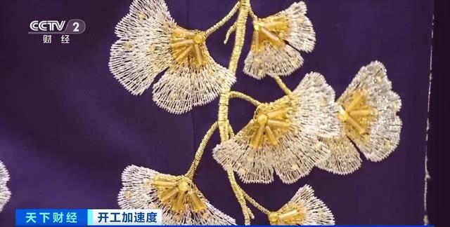 国潮服饰持续火热！广东服装厂赶单忙(图5)