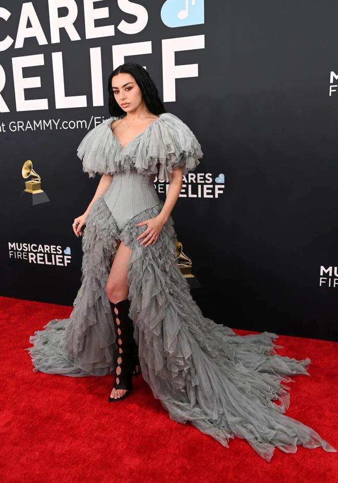 不穿蓬蓬裙走红毯那穿什么？(图6)