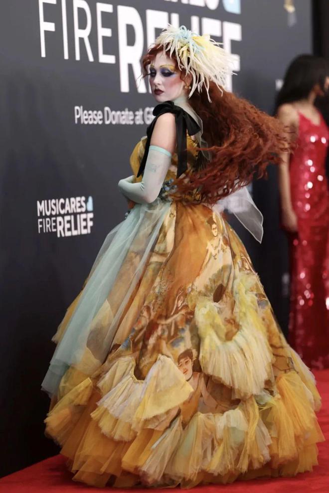 不穿蓬蓬裙走红毯那穿什么？(图9)