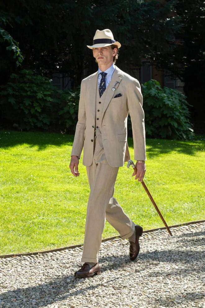 九游体育网站：英伦风会是下一个“静奢风”吗？(图11)