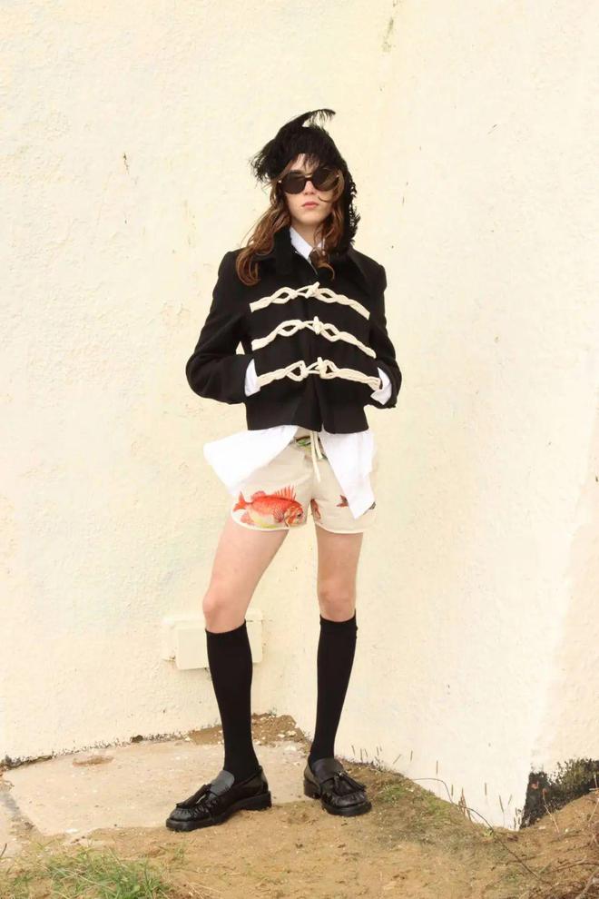 九游体育网站：英伦风会是下一个“静奢风”吗？(图42)