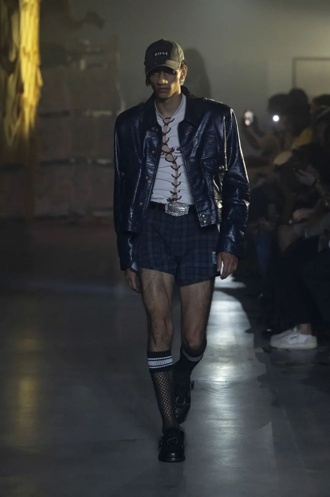 九游体育网站：英伦风会是下一个“静奢风”吗？(图37)