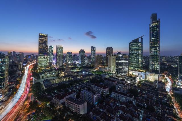 进出口企业544亿元存货急着出口国内服饰龙头来沪开拓新业务TA们为何都来找南京西路功能区？(图1)