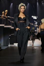 杜嘉班纳2024春夏系列深度解析：经典与当代风格的完美融合(图4)