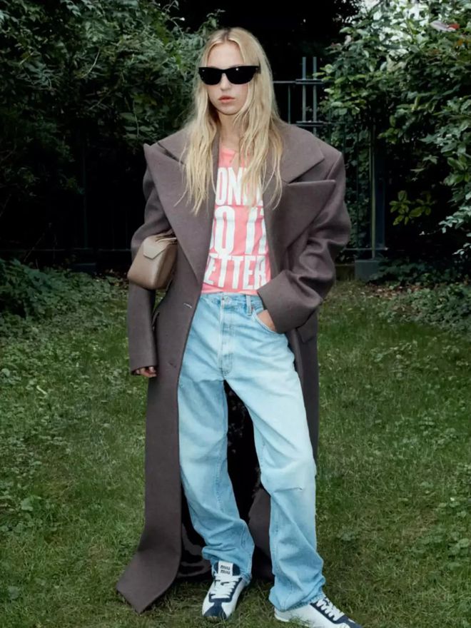 九游体育网站：2025年一定要拥有的4件衣服！(图2)