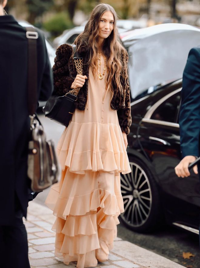 九游体育网站：2025年一定要拥有的4件衣服！(图17)