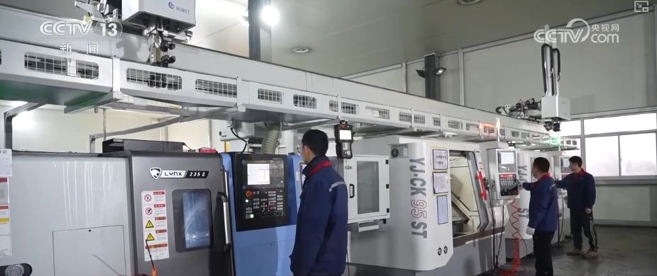 九游体育网站：“以变应变”焕“新”发展从“新”透视中国外贸源头活水(图3)