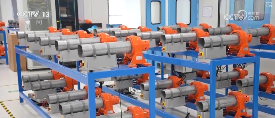 九游体育网站：“以变应变”焕“新”发展从“新”透视中国外贸源头活水(图1)