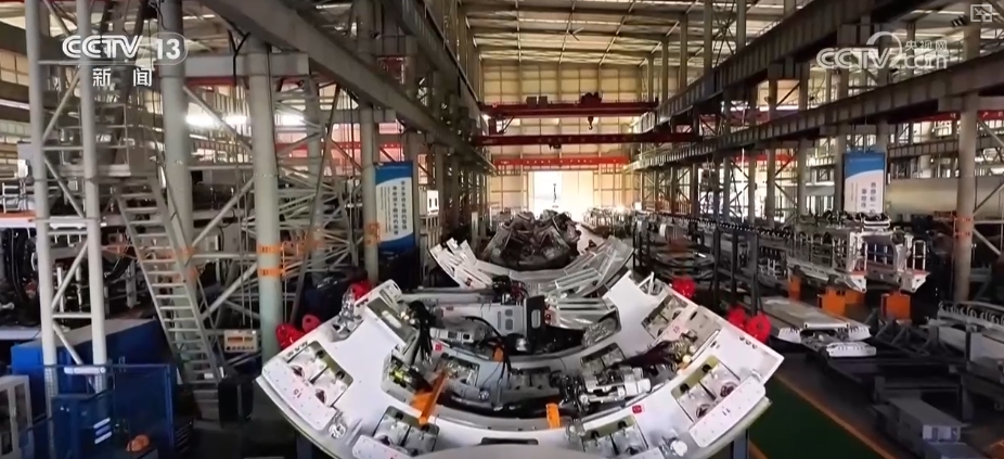 九游体育网站：“以变应变”焕“新”发展从“新”透视中国外贸源头活水(图4)