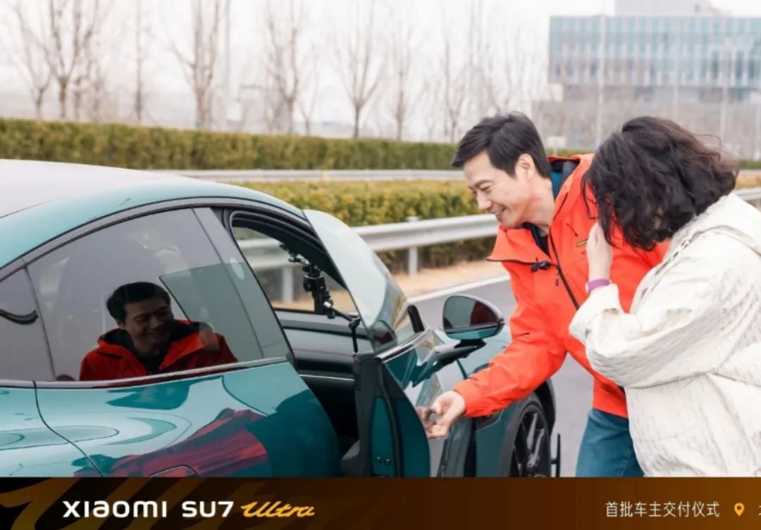 户外服中产男士的新商务装(图1)