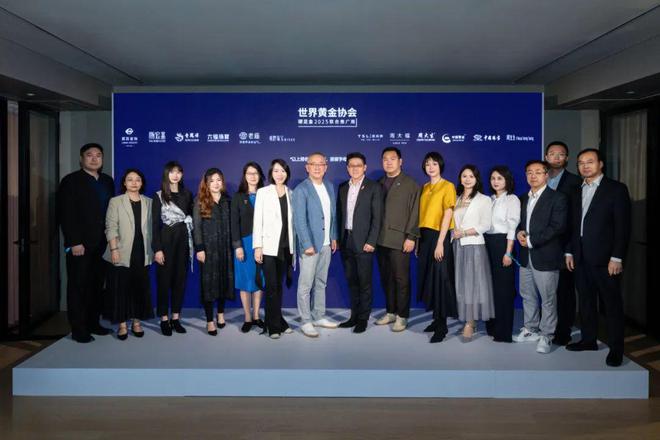 九游体育网站：OK!潮周报夏日的时髦度已经爆表了(图55)