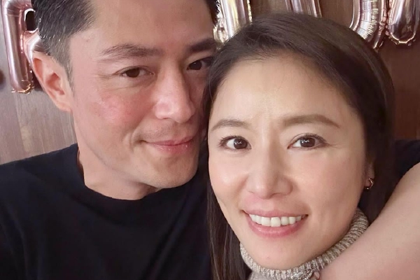 九游体育：公公进城公交车上遇见媳妇(图1)