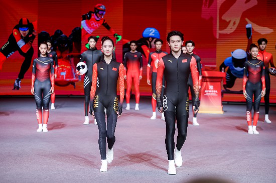 北京高校服务新时代首都发展特别报道北京服装学院：时尚教育的璀璨明珠(图2)