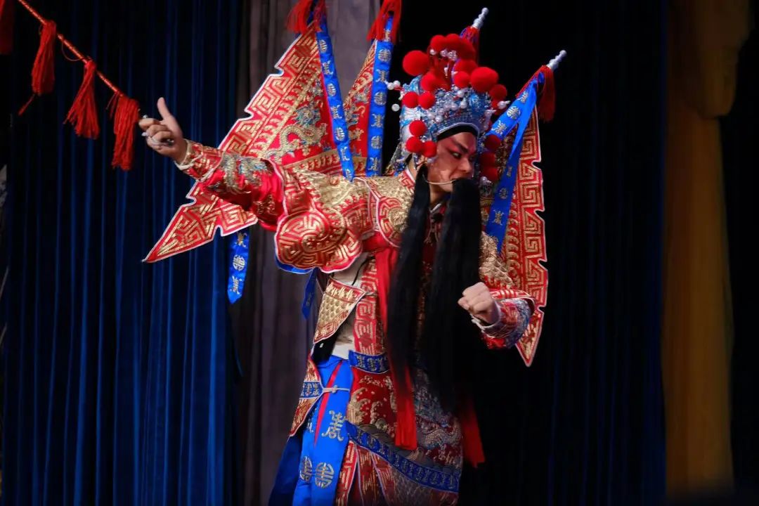 万人吼秦腔2024年最后一个“逆天改命”的故事(图3)
