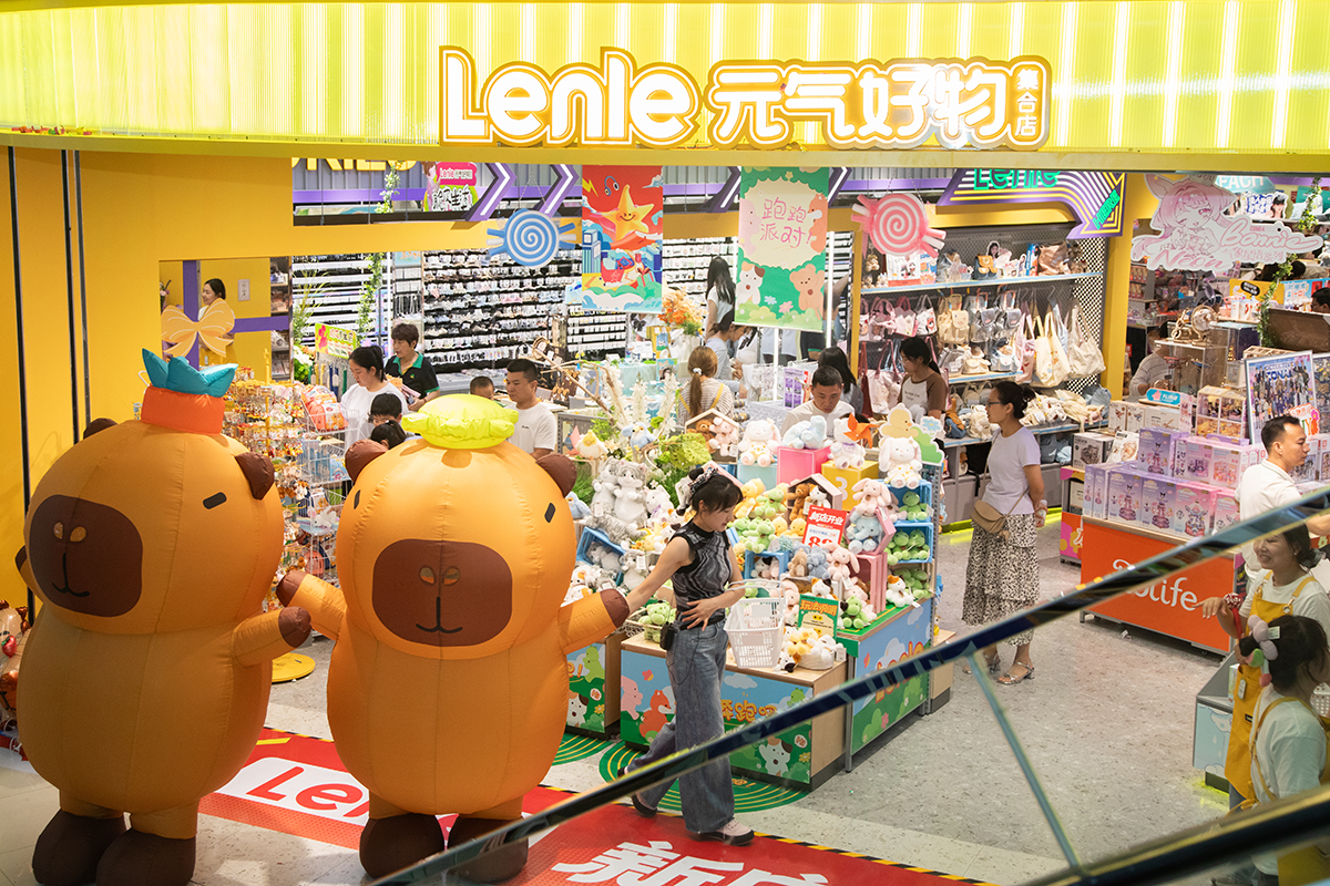 这50个热搜品牌太会抢客流了！(图1)