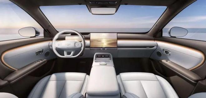 九游体育网站:全新中大型车!轴距近3米10万级家轿就配后排躺椅?还要啥小米SU7?(图7)