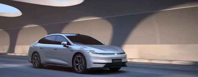 九游体育网站:全新中大型车!轴距近3米10万级家轿就配后排躺椅?还要啥小米SU7?(图6)