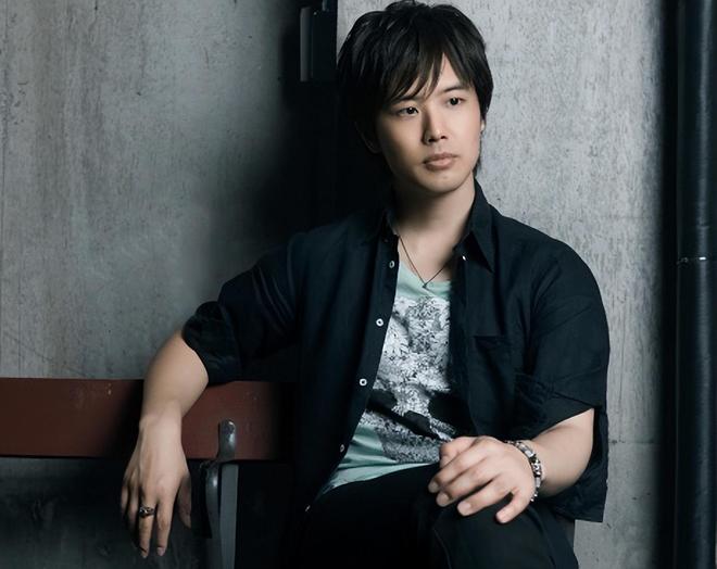 九游体育：山口百惠的两个儿子：穿西装一个文雅一个英武不输爸爸三浦友和(图14)