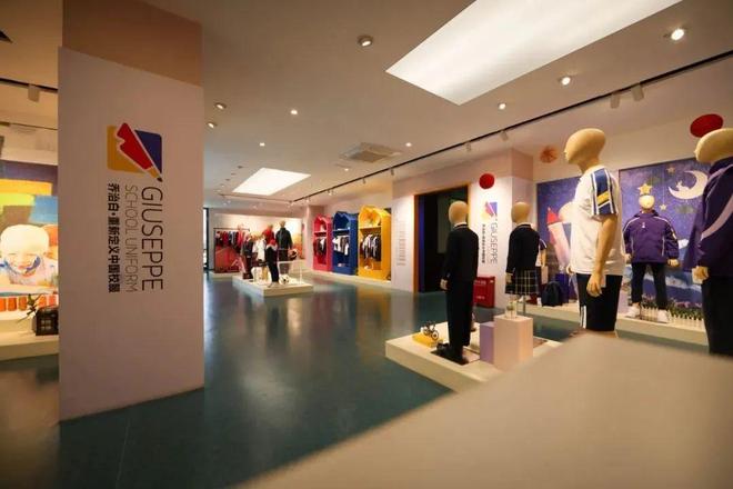 九游体育：一件西服的“数字之旅”河南这家纺企把服装制造玩成了高科技(图5)