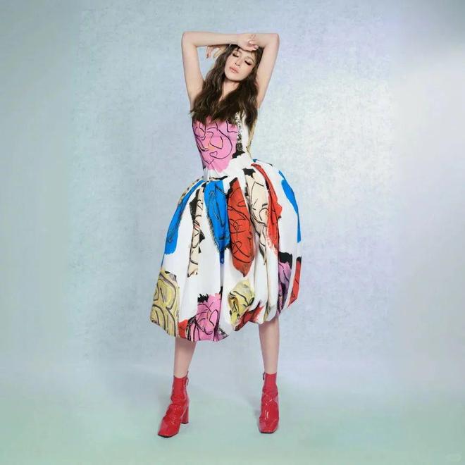 两套高定加身恭请萧贵妃回宫(图12)