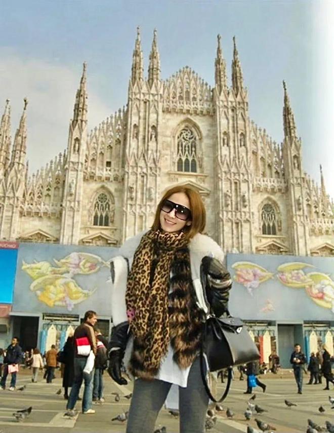 两套高定加身恭请萧贵妃回宫(图17)