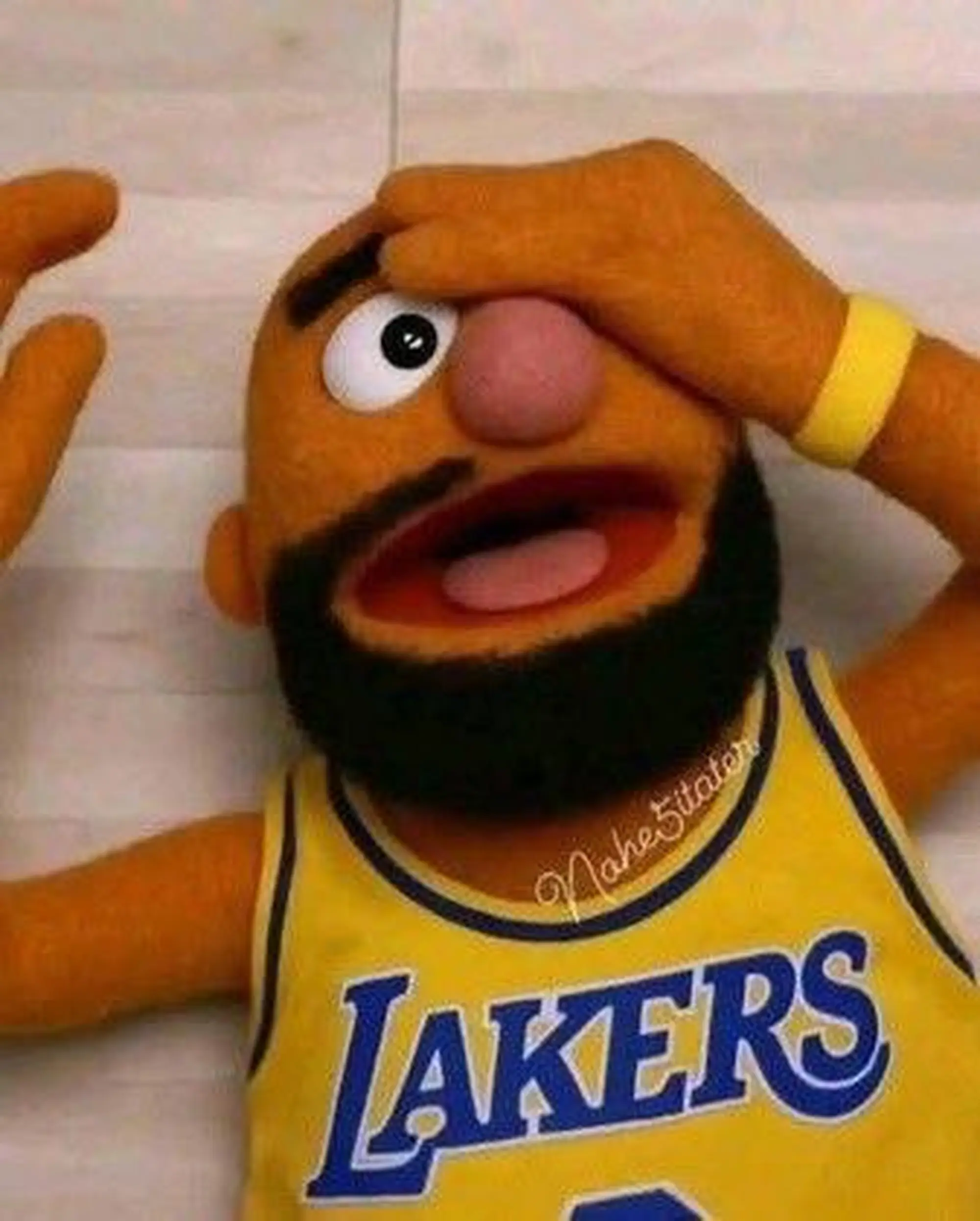 流言板]不穿球衣穿西装！塔图姆Ins晒出一组自己的近照与球迷分享(图3)