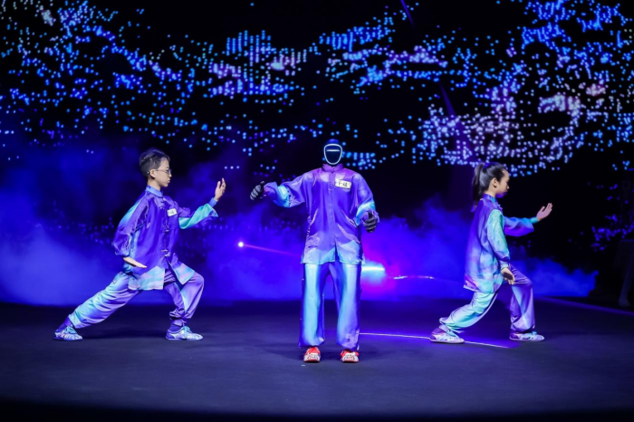 九游体育网站：共筑中国纤维品牌力华峰千禧中国纤维品牌联动创享汇2025年度发布会在京成功举办(图8)