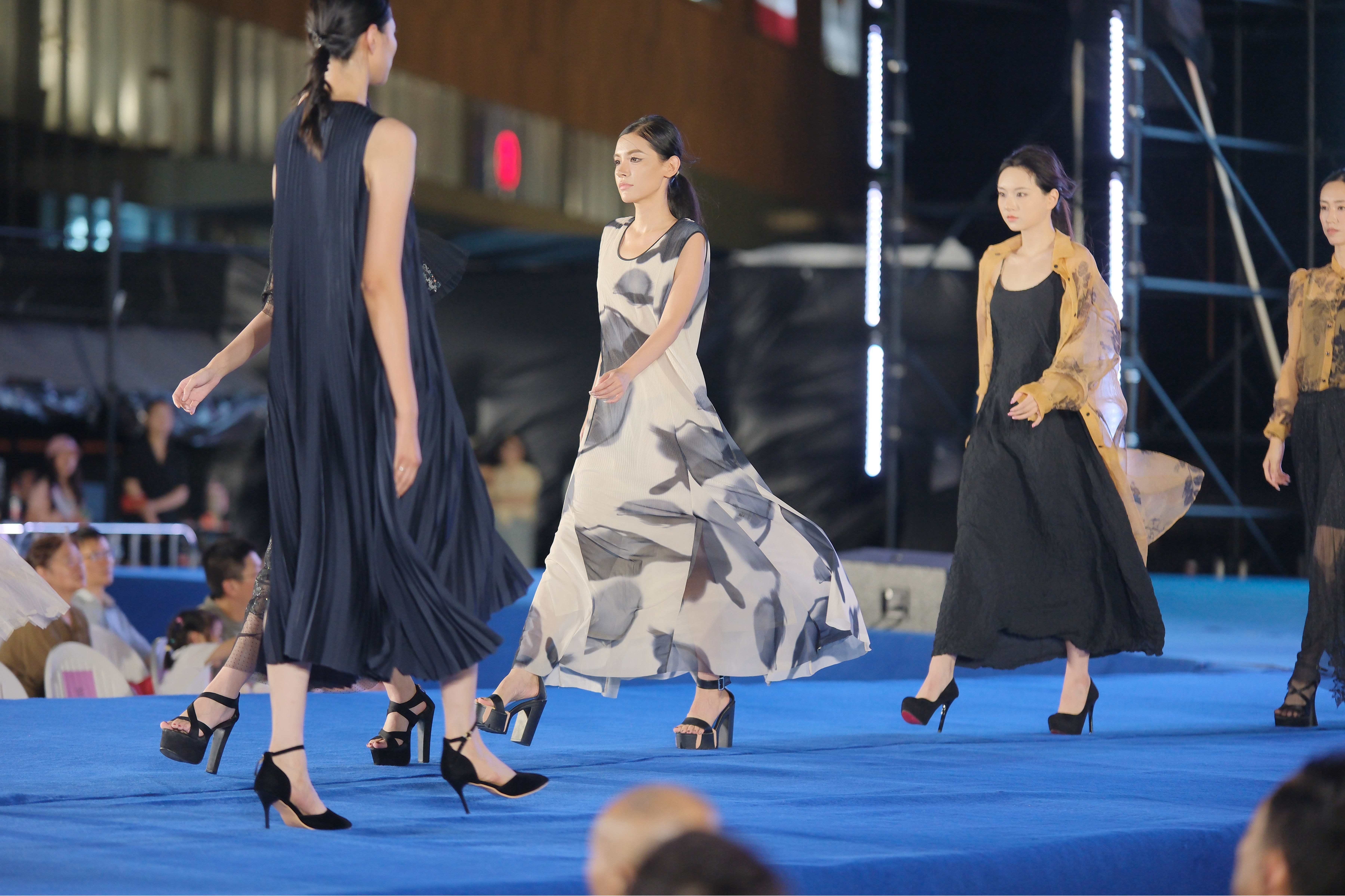 江苏南通：服装产业站上转型“风口”以“品质制造”挺进“时尚圈”(图1)