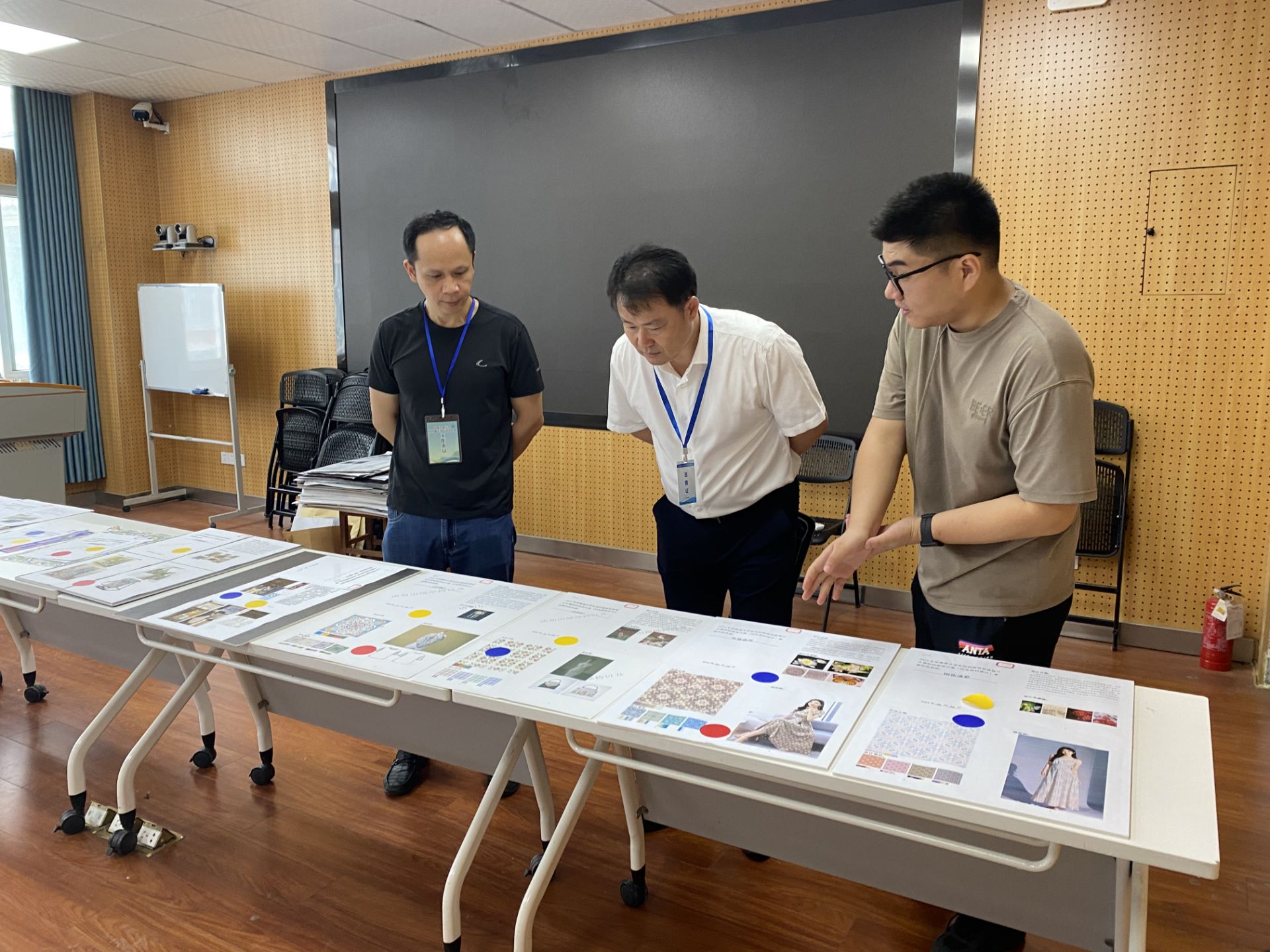 我校承办2024年安徽省大学生纺织服装创意设计大赛(图2)