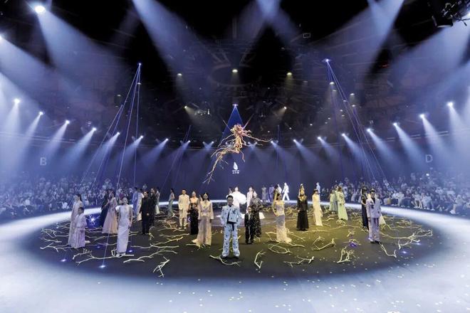 时装周洞察主题日——产业崛起的硬核新叙事(图2)