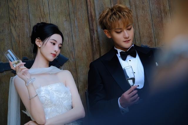 黄子韬徐艺洋婚纱大片小两口亲亲抱抱高糖不断男帅女美绝配了(图7)