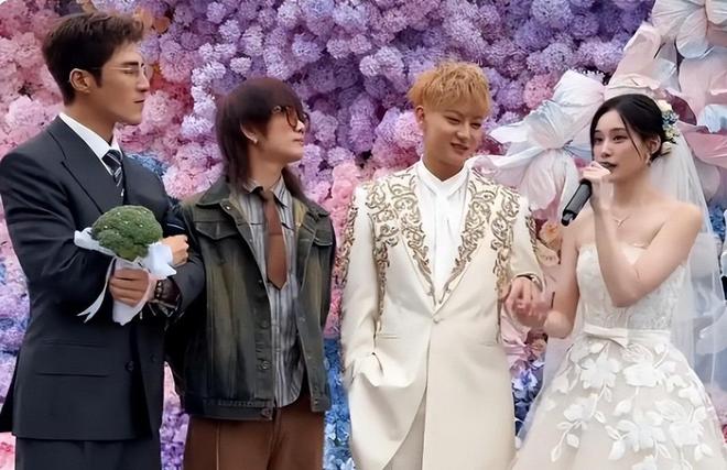 黄子韬大婚出洋相钻戒重500克拉现场脏乱土徐艺洋脸色好难看(图18)