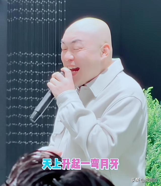 房岩小哥天津范姐大婚！本山传媒艺人到场十多辆大劳做婚车队(图5)