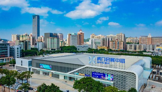 九游体育网站：广东虎门服装业铸全球产业新标杆(图1)