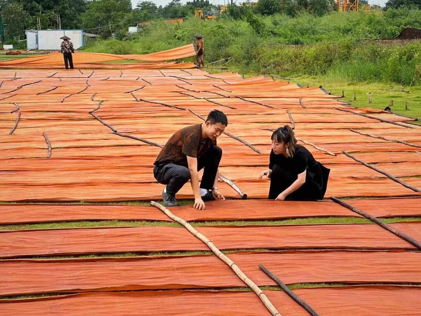 小丝巾里藏着大梦想专访十五运会和残特奥会正装配饰设计者金泳萱(图5)