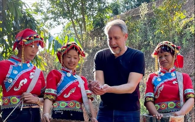 九游体育网站：中国又1个大省被“占领”37万外国人赖着不走还想要长久生活(图14)